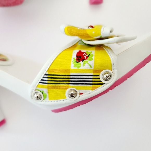 Betsey Johnson Shoes, Floral Heels, Slip on Sandals, Betseyville, Size 8 - Picture 5 of 9